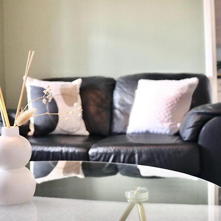 Stunning Apartment, Sleeps 4, Central London, 1 Bedroom, Zone 1, Kennington - Open For Business Stays, Long Stays And Families Relocating Exterior foto