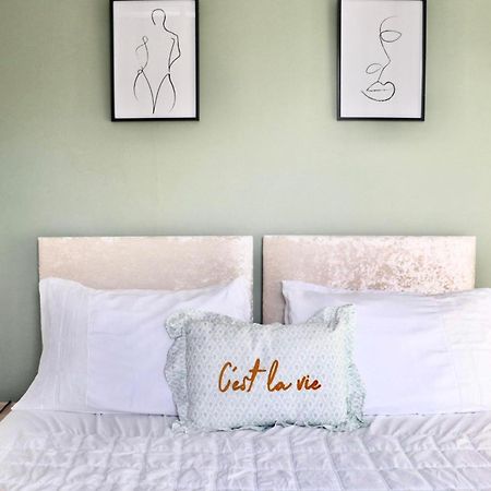 Stunning Apartment, Sleeps 4, Central London, 1 Bedroom, Zone 1, Kennington - Open For Business Stays, Long Stays And Families Relocating Exterior foto