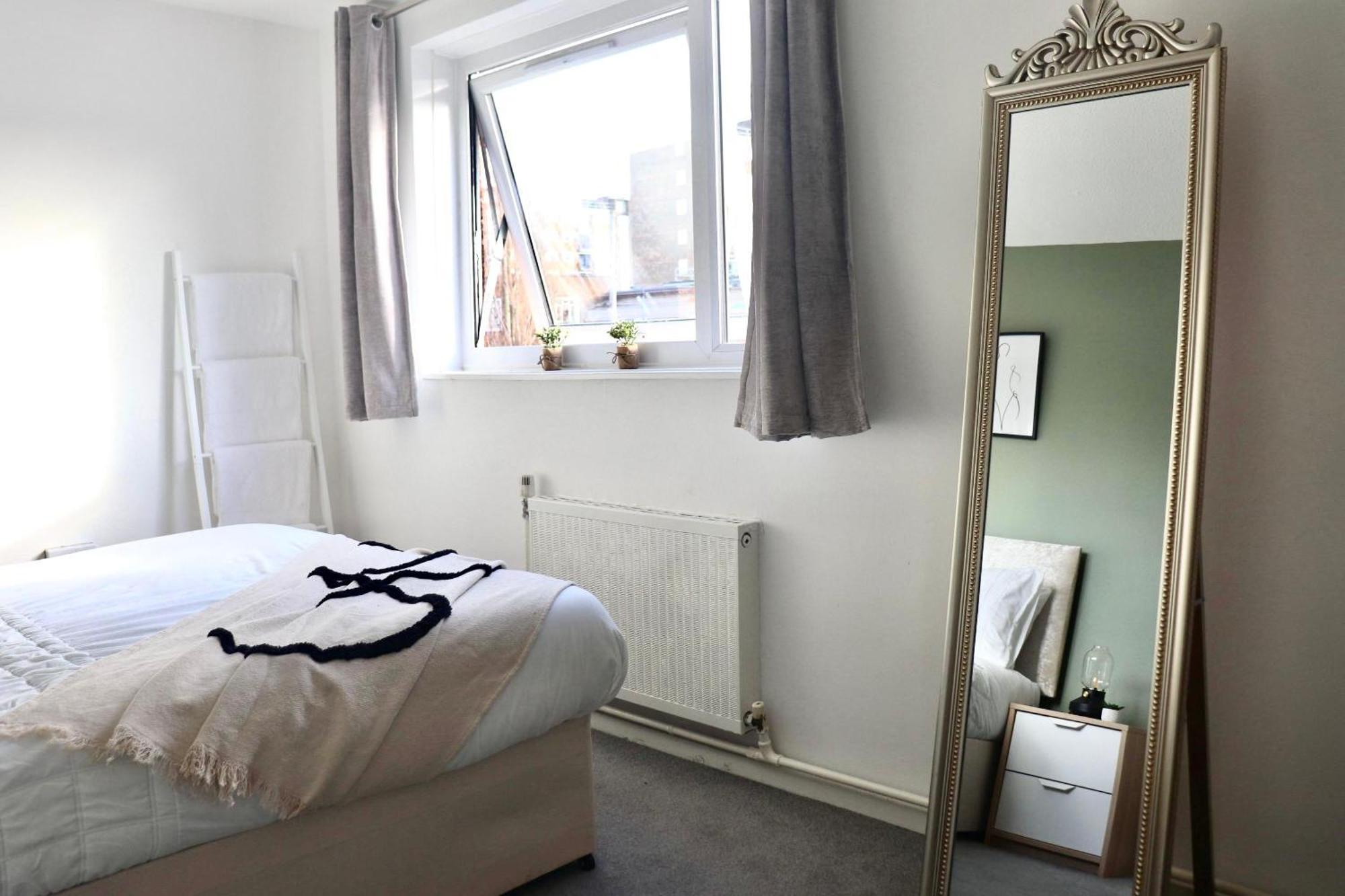 Stunning Apartment, Sleeps 4, Central London, 1 Bedroom, Zone 1, Kennington - Open For Business Stays, Long Stays And Families Relocating Exterior foto