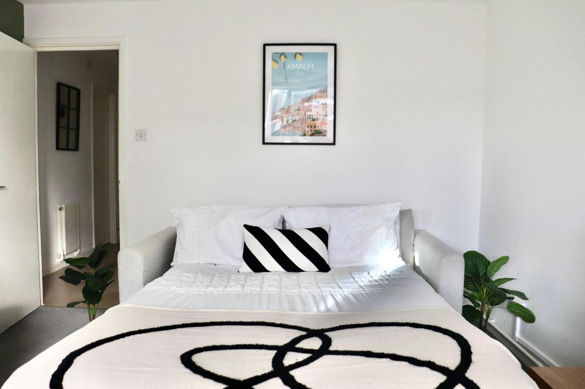 Stunning Apartment, Sleeps 4, Central London, 1 Bedroom, Zone 1, Kennington - Open For Business Stays, Long Stays And Families Relocating Exterior foto